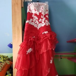Red prom dress